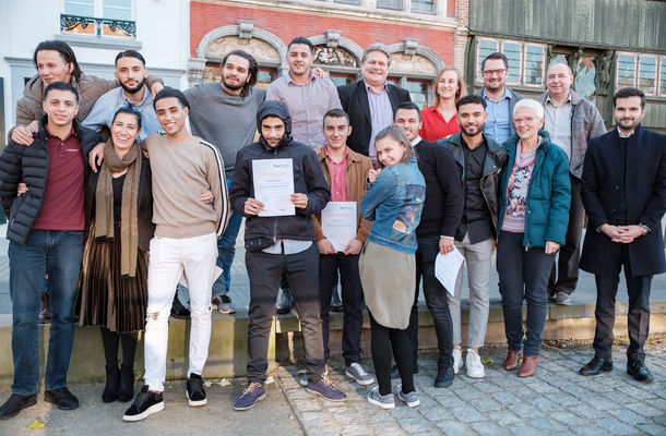 YouthStart en Willemen Groep reiken certificaten uit
